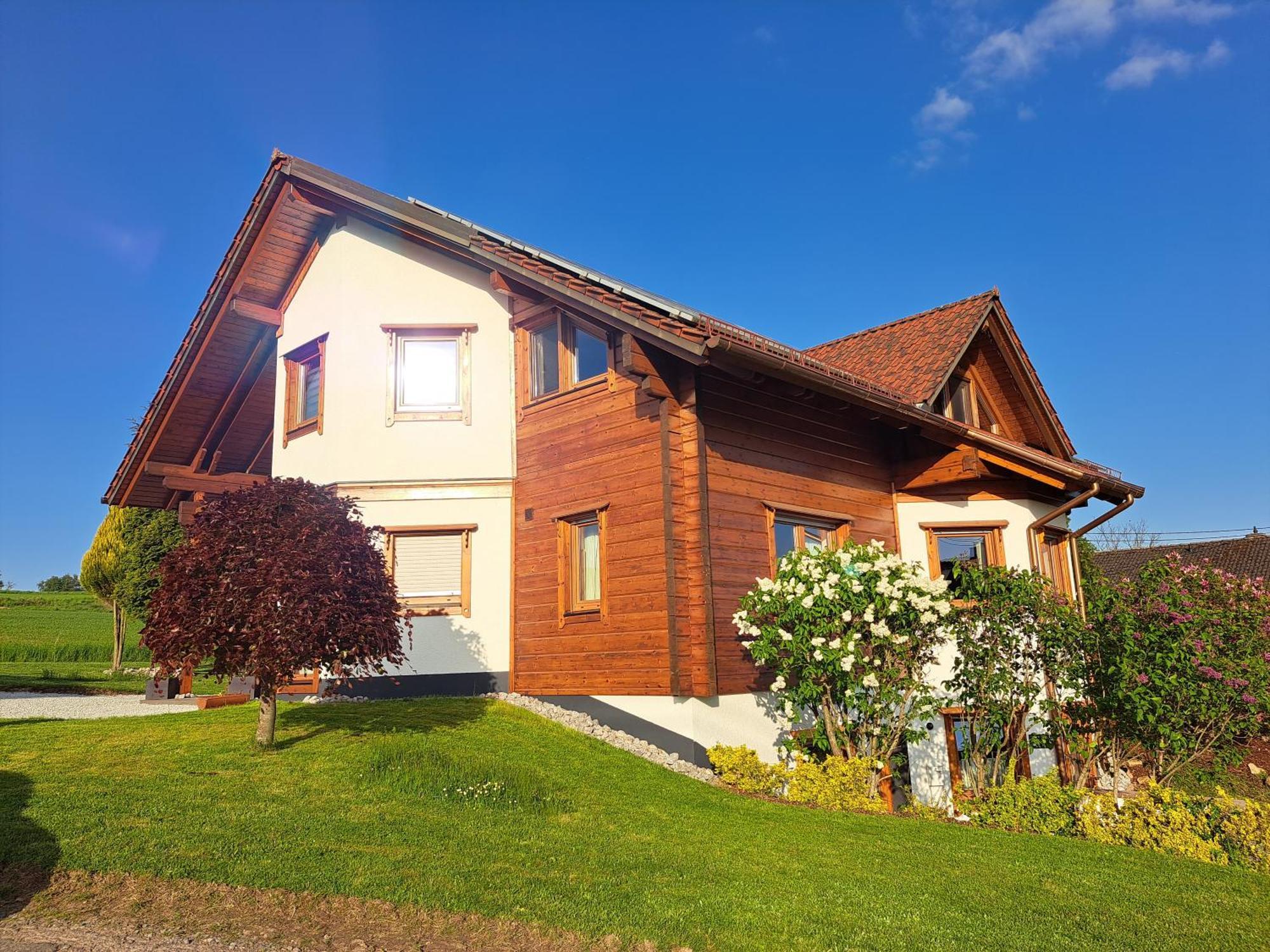 Steewer Landhaus Gemuetliche Ferienwohnung Bis 6 Pers In Ruhiger Ortsrandlage Stebach Ngoại thất bức ảnh